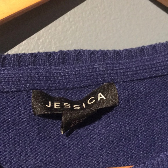 Cozy blue sweater with snowflake patterns - Picture 4 of 5